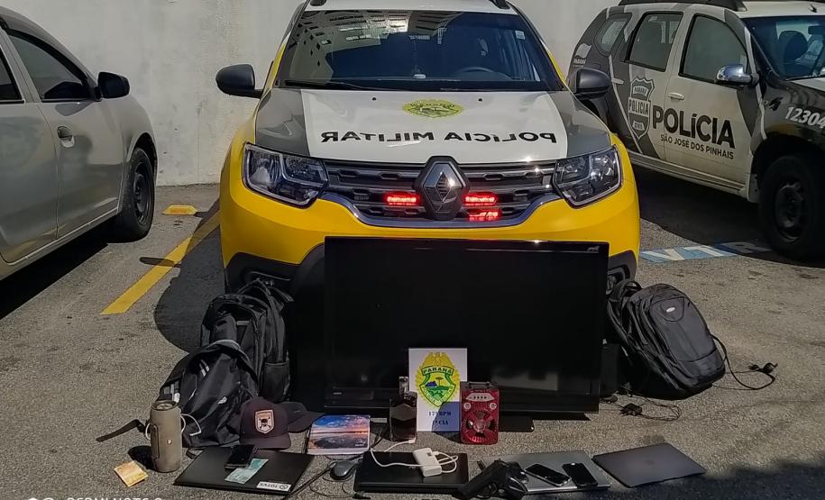PM encaminha duas pessoas após serem flagrados roubando casa em São José dos Pinhais, na RMC