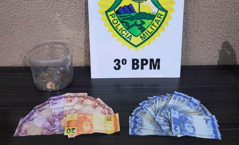 No Sudoeste do estado, PM prende quatro homens, apreende drogas e produtos furtados