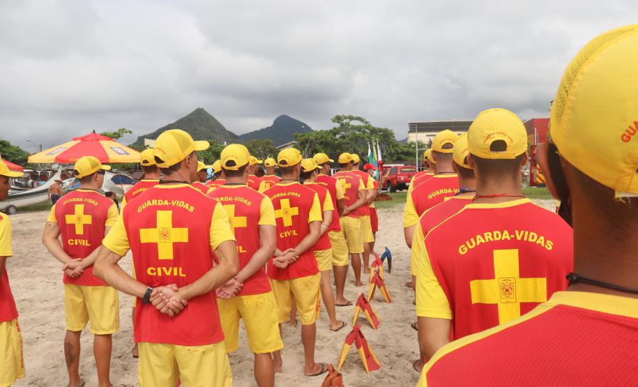 Corpo de Bombeiros forma 55 guarda-vidas civis voluntários no Litoral
