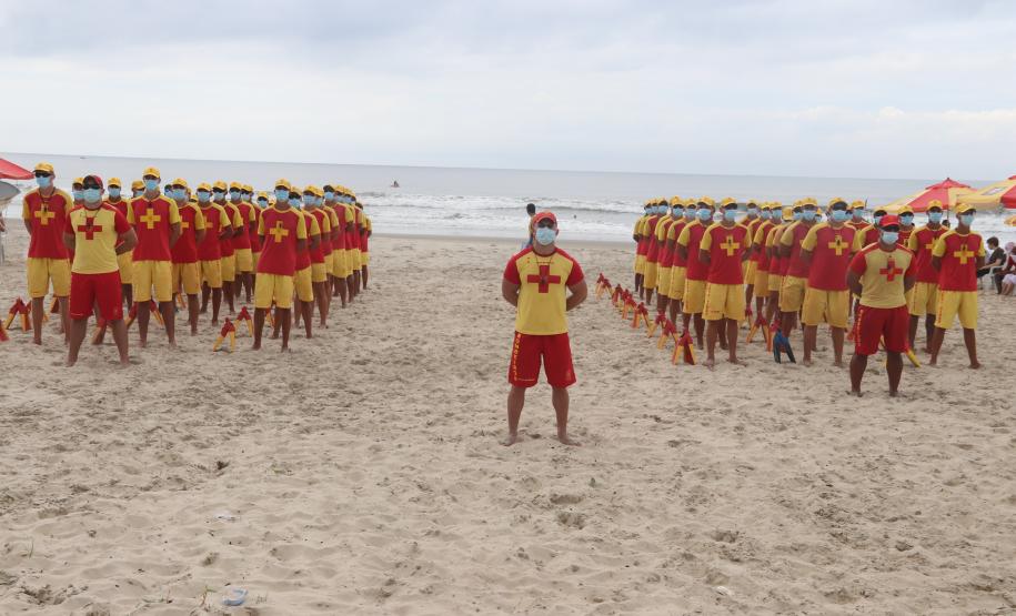 Corpo de Bombeiros forma 55 guarda-vidas civis voluntários no Litoral