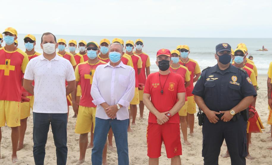 Corpo de Bombeiros forma 55 guarda-vidas civis voluntários no Litoral