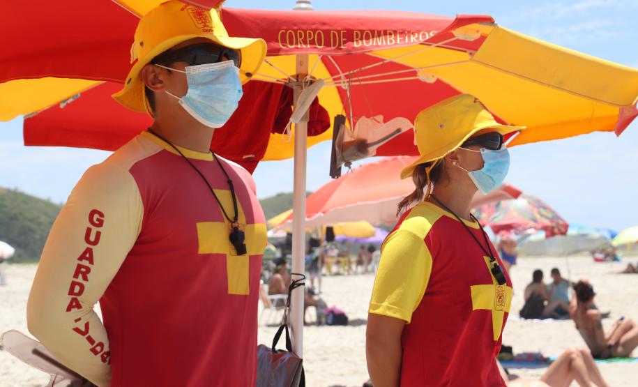 Corpo de Bombeiros faz mais de 145 mil ações preventivas a afogamentos na temporada