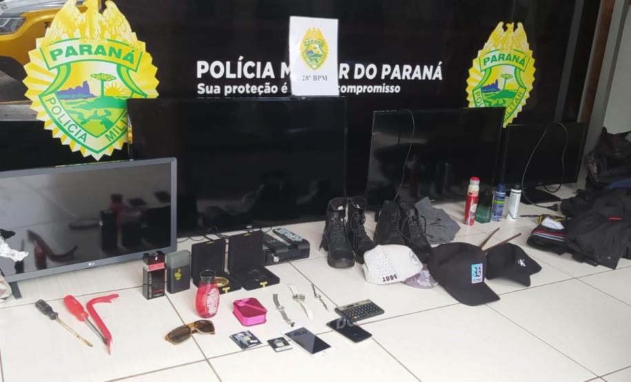 Polícia Militar prende autores de furtos em residências e recuperam eletrodomésticos, em Palmeira