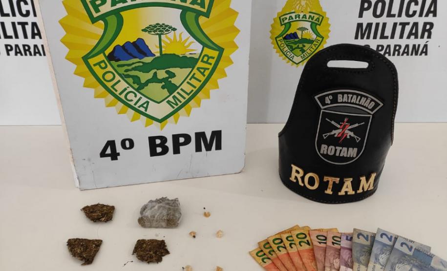 No Noroeste do estado, PM prende quatro homens e apreende simulacro e drogas