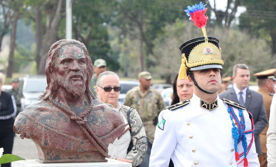 Polícia Militar do Paraná faz cerimônia em homenagem a Tiradentes, em São José dos Pinhais