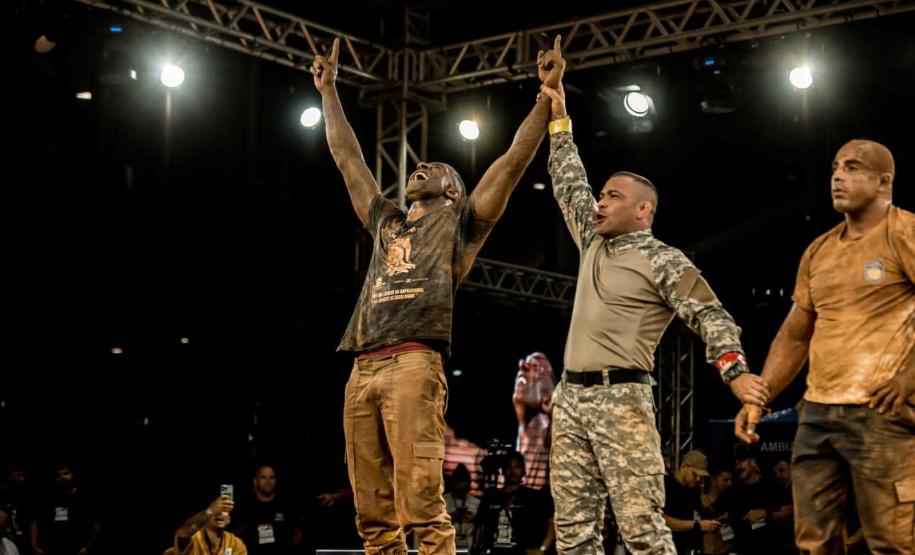 Policial militar vence competição de jiu jitsu para atletas das forças de segurança