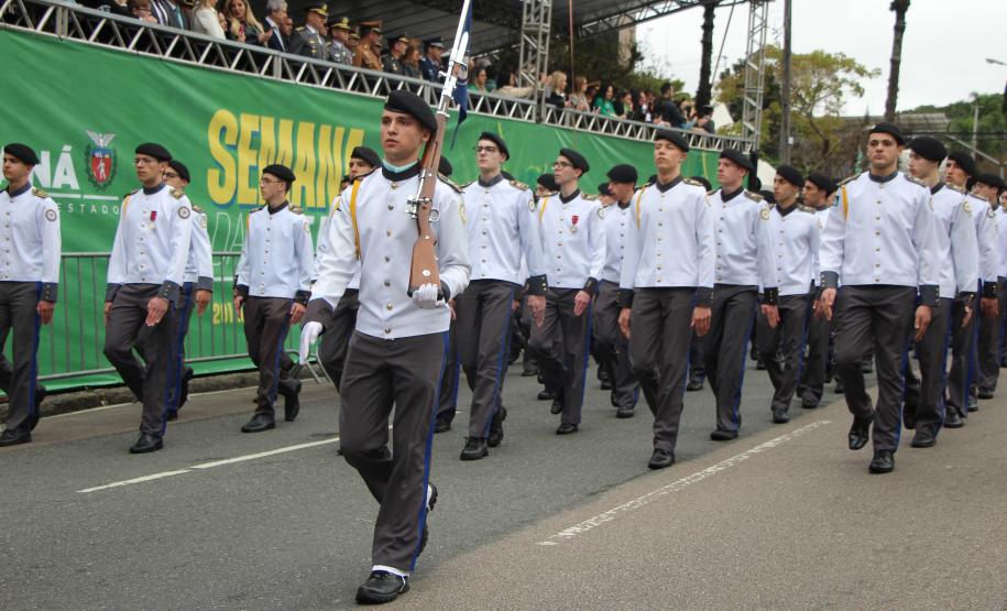 Tropas da Polícia Militar participam do desfile cívico-militar alusivo ao Dia da Independência.