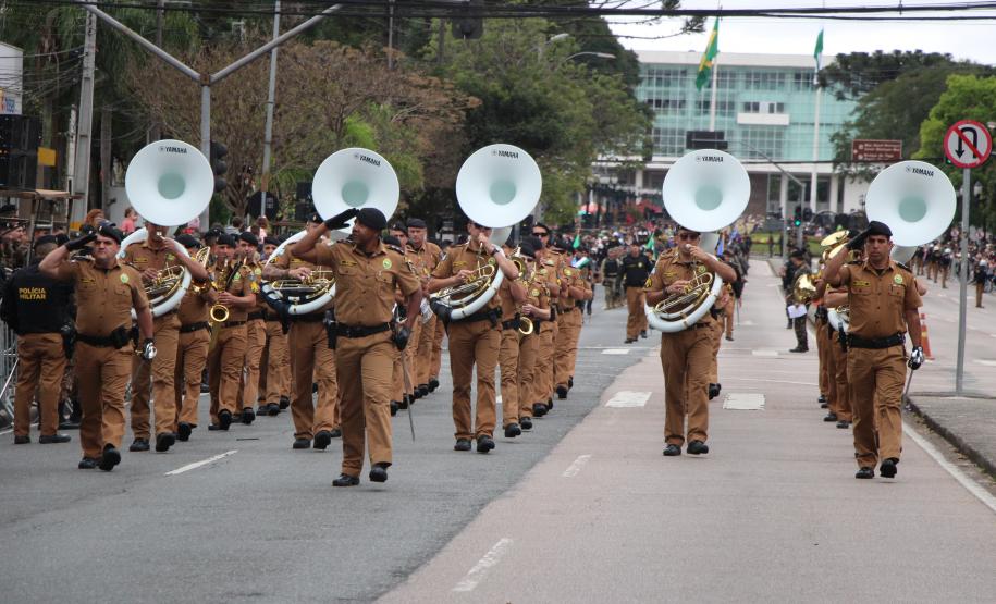 Tropas da Polícia Militar participam do desfile cívico-militar alusivo ao Dia da Independência.