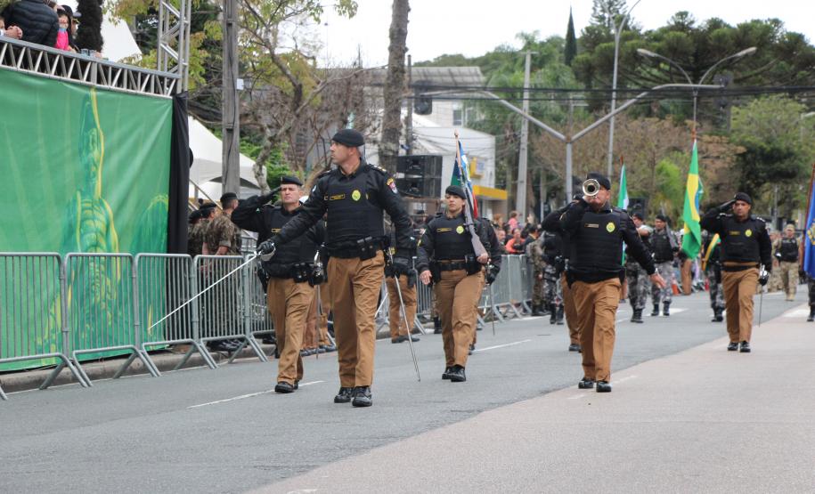 Tropas da Polícia Militar participam do desfile cívico-militar alusivo ao Dia da Independência.