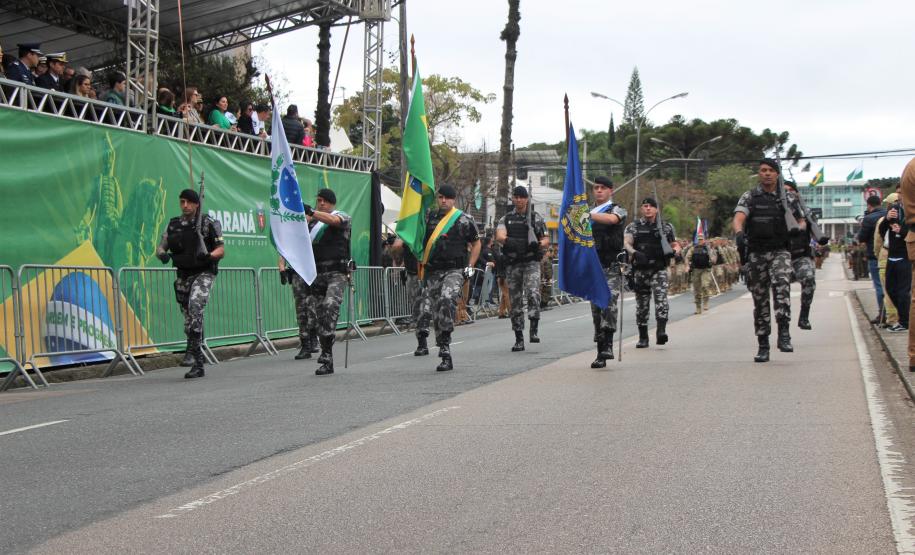 Tropas da Polícia Militar participam do desfile cívico-militar alusivo ao Dia da Independência.