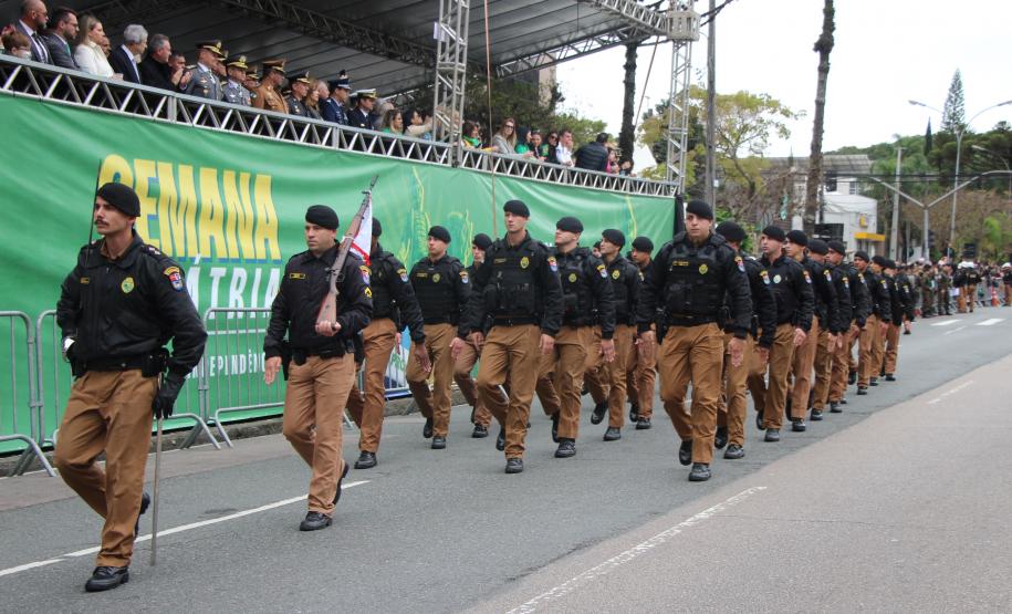 Tropas da Polícia Militar participam do desfile cívico-militar alusivo ao Dia da Independência.
