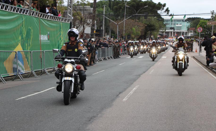 Tropas da Polícia Militar participam do desfile cívico-militar alusivo ao Dia da Independência.