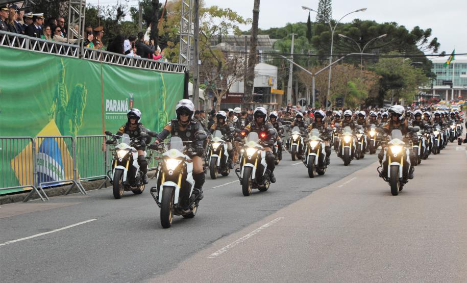 Tropas da Polícia Militar participam do desfile cívico-militar alusivo ao Dia da Independência.