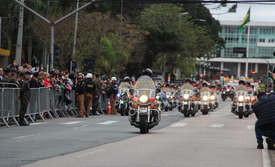 Tropas da Polícia Militar participam do desfile cívico-militar alusivo ao Dia da Independência.