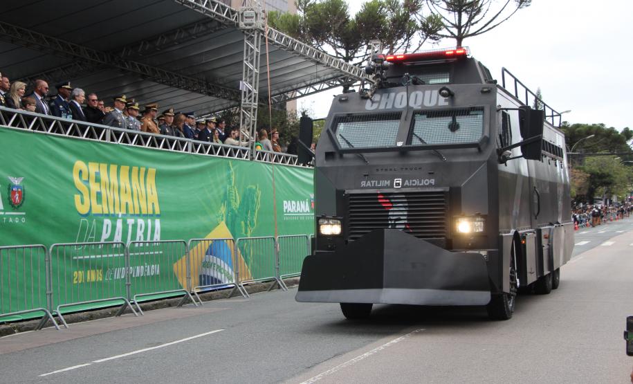 Tropas da Polícia Militar participam do desfile cívico-militar alusivo ao Dia da Independência.