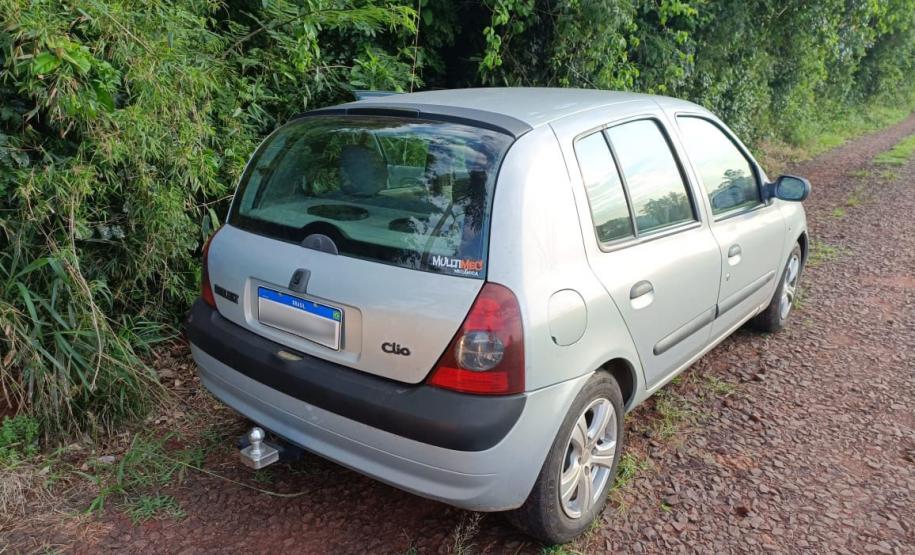 Na região Oeste, PM recupera um carro roubado em Santa Terezinha de Itaipu.