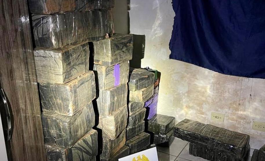 BPFRON apreende mais de meia tonelada de maconha em Guaíra, nesta quinta-feira (26).