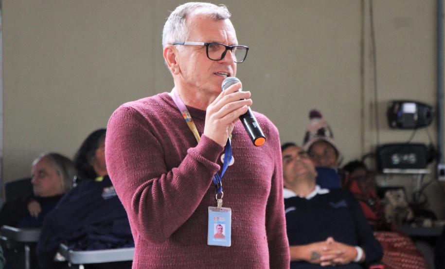 Polícia Militar do Paraná arrecada e entrega R$ 10 mil ao Pequeno Cotolengo.