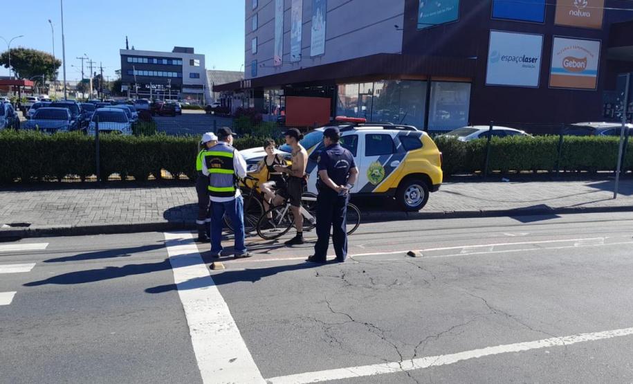 AÇÃO NAS CANALETAS DE ÔNIBUS
