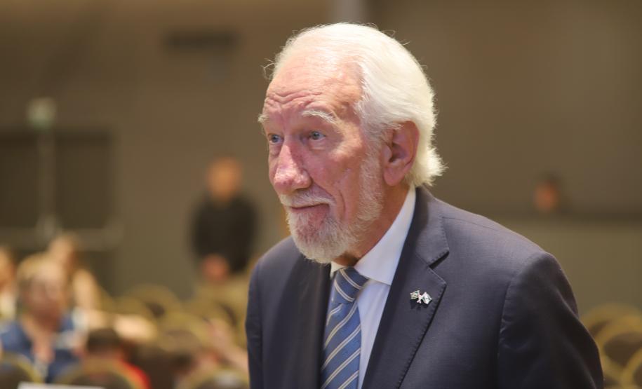 O evento contou com a presença de diversas autoridades civis e militares, além de amigos e familiares dos membros da academia