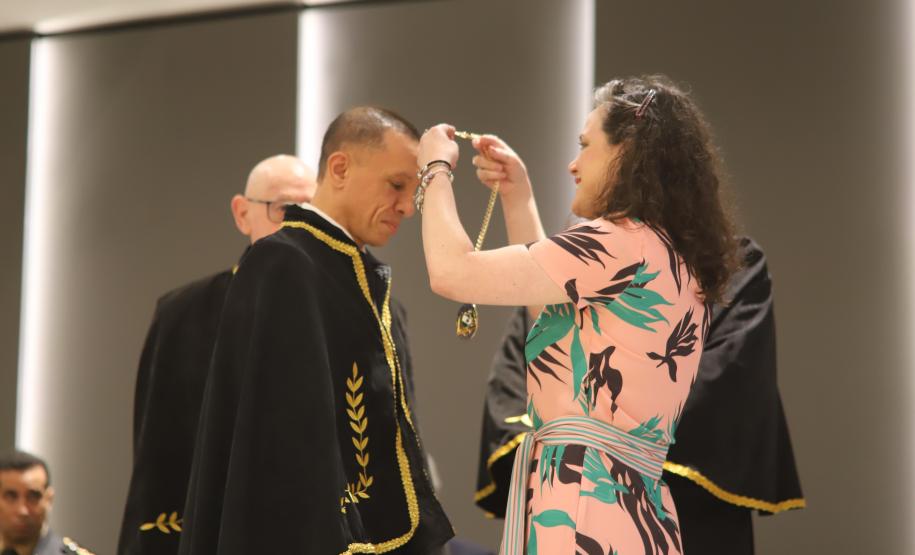 O evento contou com a presença de diversas autoridades civis e militares, além de amigos e familiares dos membros da academia