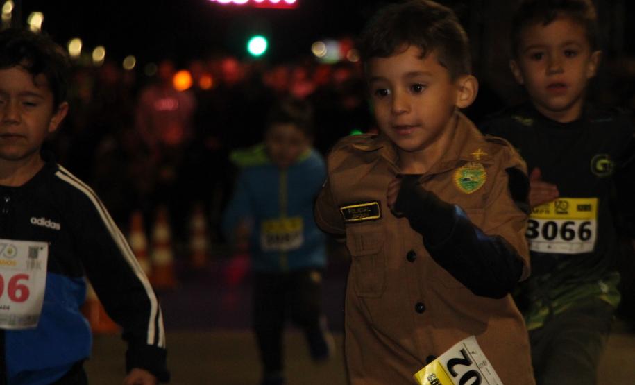 O evento contou com categorias diversificadas, incluindo masculino, feminino, militares, Pessoas com Deficiência (PCDs) e até mesmo uma categoria Kids