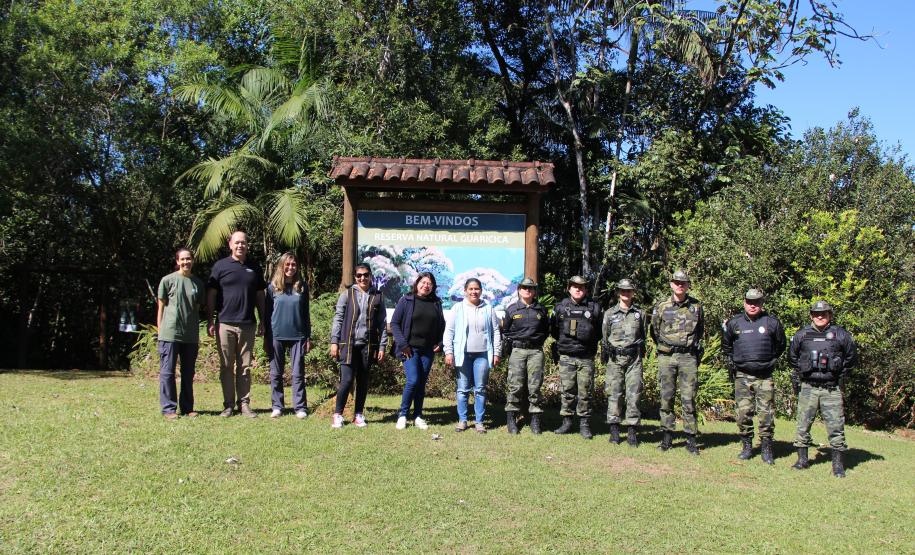 O plantio na Grande Reserva Mata Atlântica, não poderia ser mais simbólica