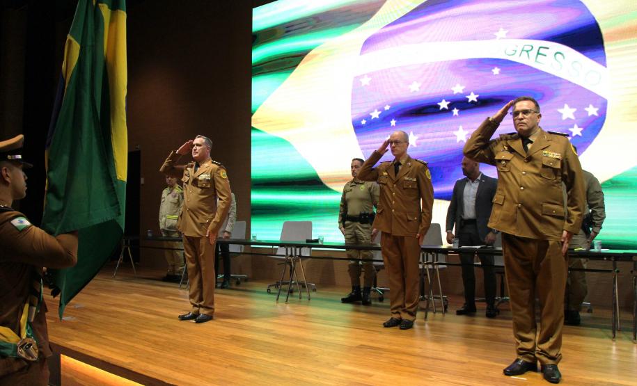 O Coronel André Cristiano Dorecki, que estava à frente do 3º CRPM, transmitiu oficialmente o comando ao Tenente-Coronel Carlos Alberto Rocha