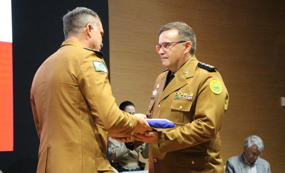 O Coronel André Cristiano Dorecki, que estava à frente do 3º CRPM, transmitiu oficialmente o comando ao Tenente-Coronel Carlos Alberto Rocha