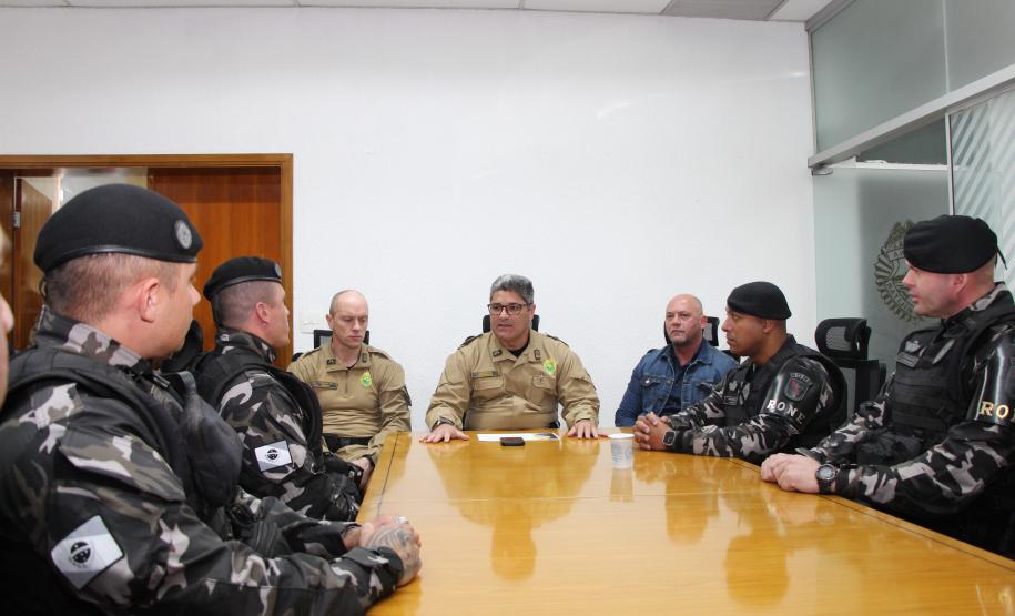 Polícia Militar do Paraná homenageia policiais do BPRONE por ação em Palmas
