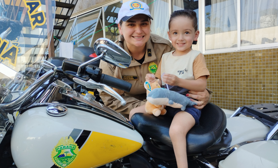 VISITA ESPECIAL AO BATALHÃO DE POLÍCIA DE TRÂNSITO