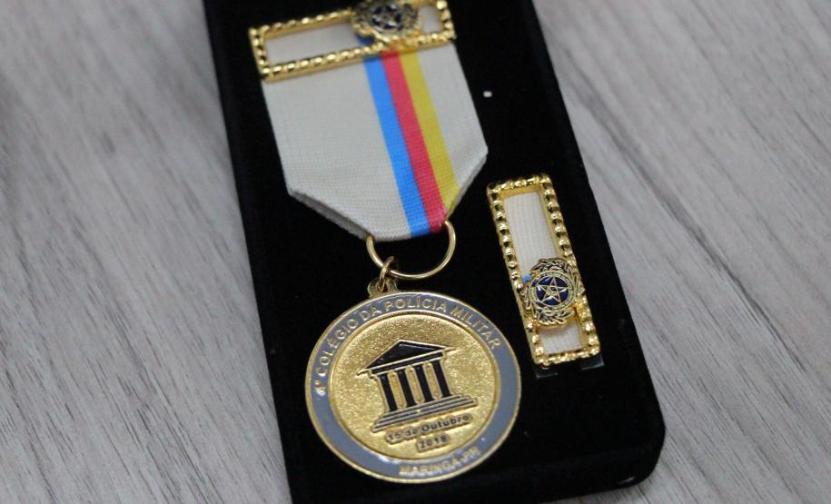 Comandante-geral da PMPR visita 4º Colégio da PM em Maringá