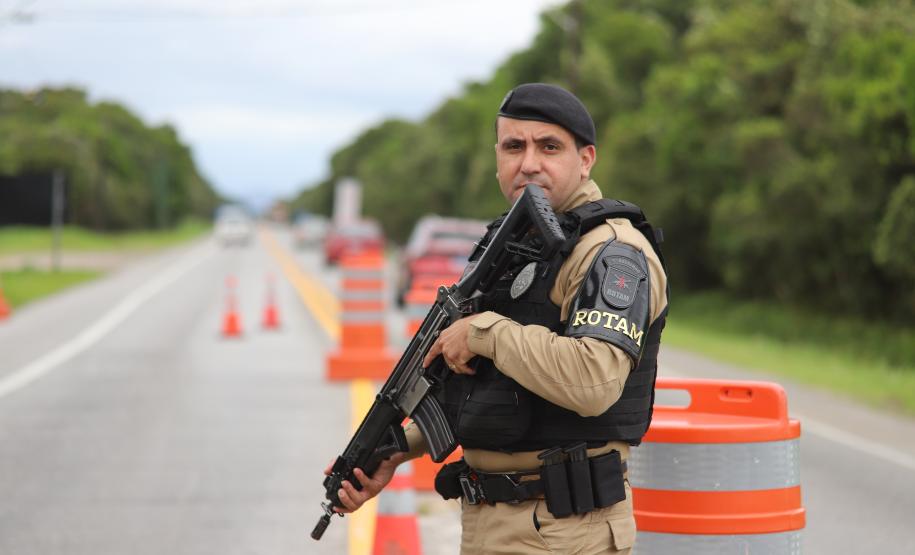 A ação, parte do programa Verão Maior Paraná, teve como objetivo garantir a segurança de moradores e turistas