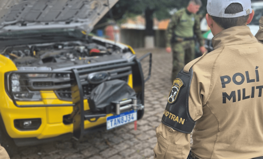 POLICIAIS DO BPTRAN REALIZARAM CURSO DE DIREÇÃO DEFENSIVA OFF-ROAD E OPERAÇÃO DAS NOVAS VIATURAS RANGER 4X4