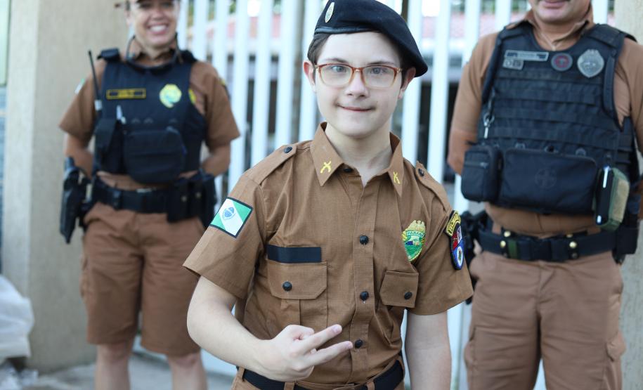 Fã mirim da PMPR ganha festa especial