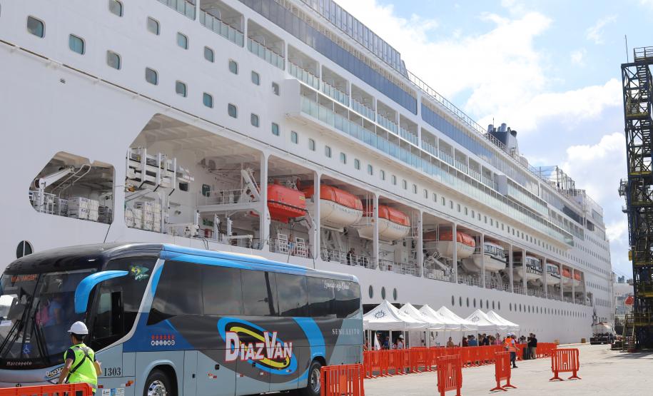 A Polícia Militar do Paraná (PMPR) tem desempenhado um papel essencial nesse contexto, com um planejamento estratégico de segurança