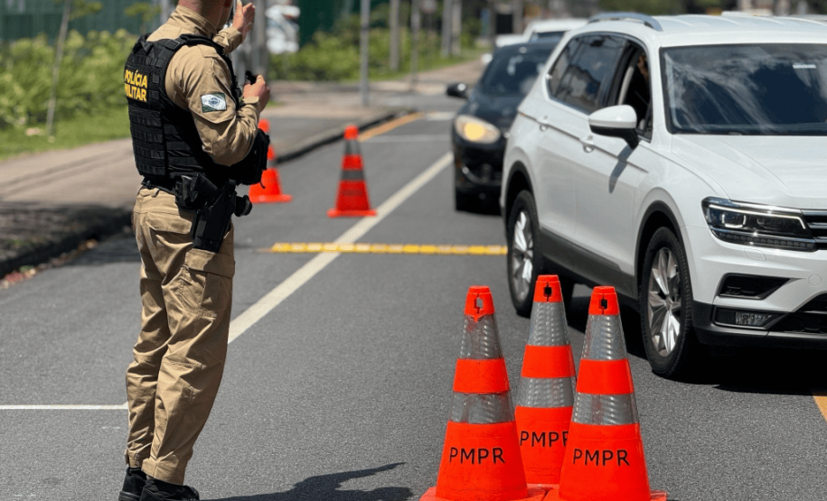 BPTRAN ENCONTRA ARMA DURANTE OPERAÇÃO BLOQUEIO EM CURITIBA