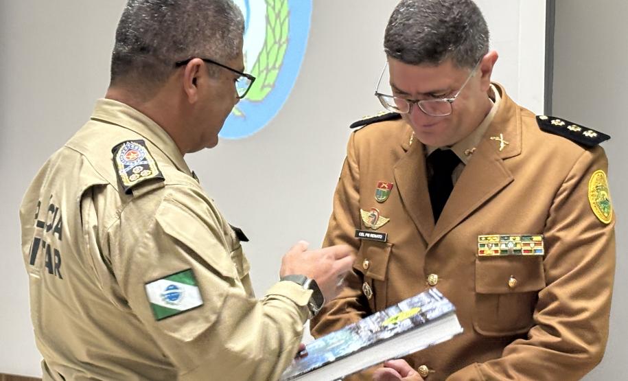 Solenidade de entrega de comando do 5º Comando Regional de Polícia Militar da PMPR