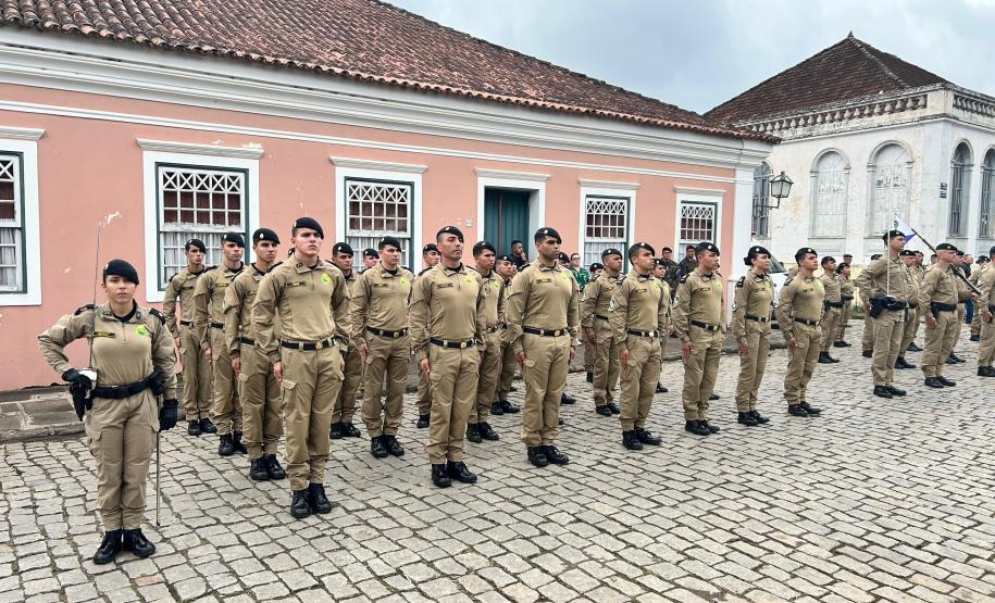 PMPR participa de solenidade alusiva aos 131 anos do Cerco da Lapa