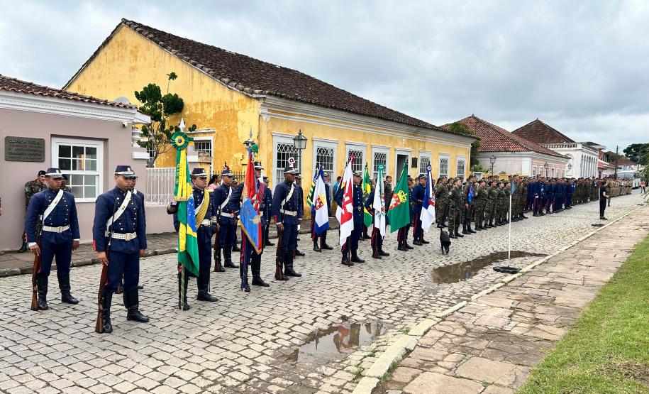 PMPR participa de solenidade alusiva aos 131 anos do Cerco da Lapa