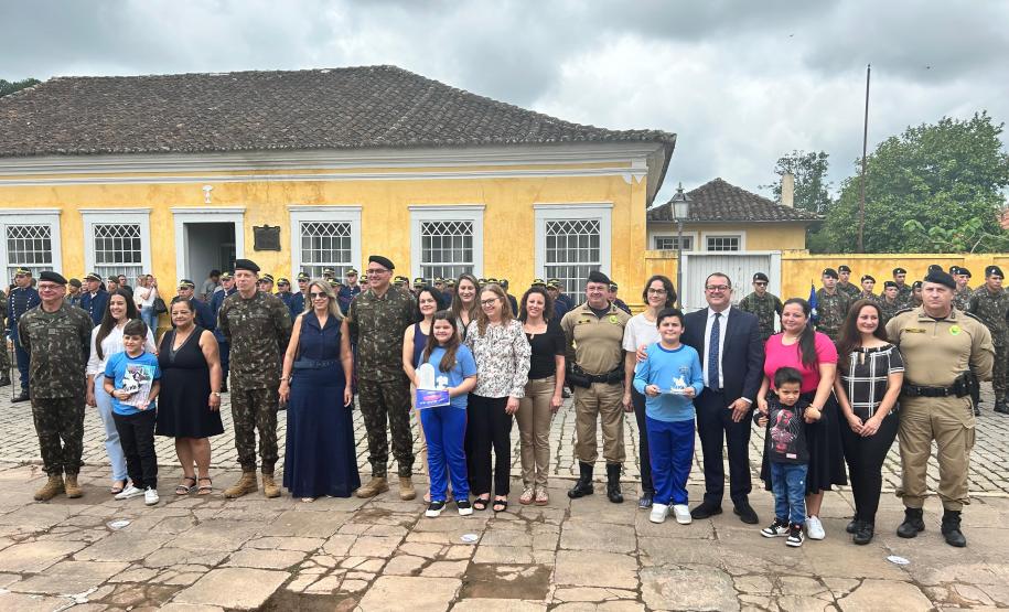 PMPR participa de solenidade alusiva aos 131 anos do Cerco da Lapa
