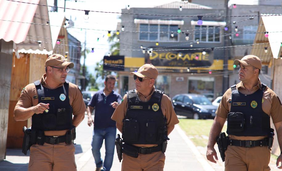 Chefe do Estado-Maior da PMPR realiza visita técnica aos locais do Carnaval 2025 em Guaratuba