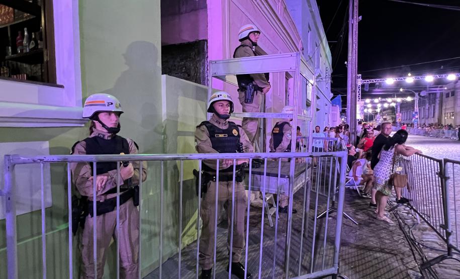 A presença ostensiva da corporação garantiu um ambiente seguro para todos os 8000 mil moradores e turistas