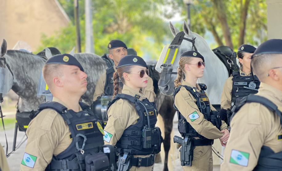 A atuação da PMPR contou com diversas modalidades de policiamento