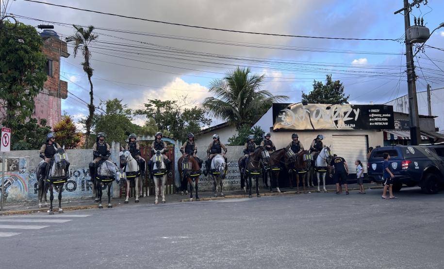 A atuação da PMPR contou com diversas modalidades de policiamento