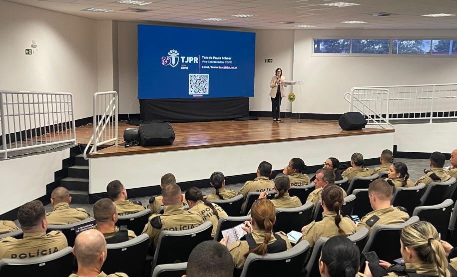 Polícia Militar do Paraná realiza nivelamento da Patrulha Maria da Penha com foco na Operação Mulher Segura