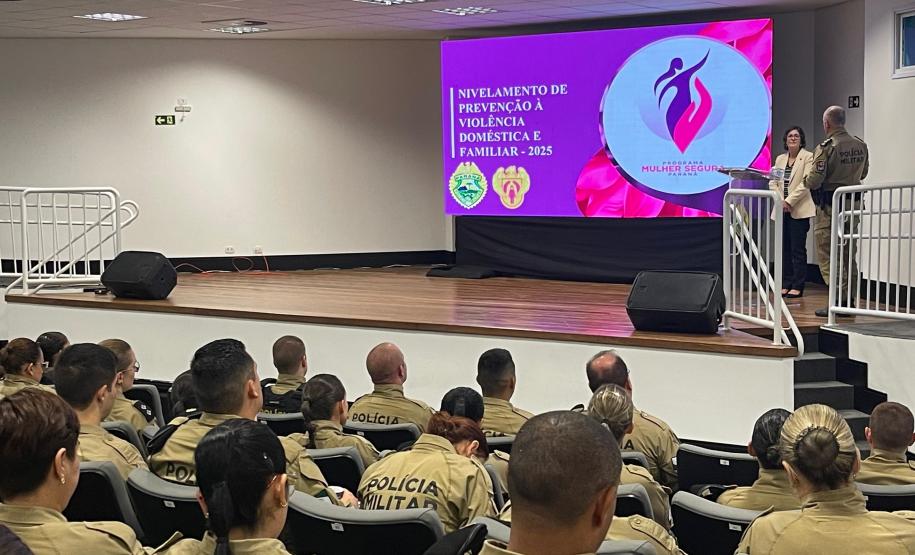 Polícia Militar do Paraná realiza nivelamento da Patrulha Maria da Penha com foco na Operação Mulher Segura