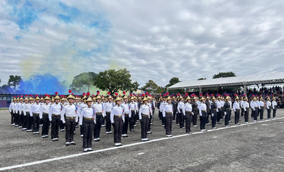 Polícia Militar do Paraná realiza solenidade de entrega do Espadim Tiradentes na Academia do Guatupê