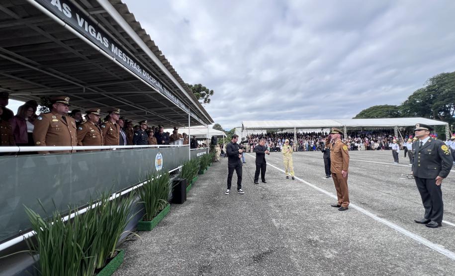 Polícia Militar do Paraná realiza solenidade de entrega do Espadim Tiradentes na Academia do Guatupê