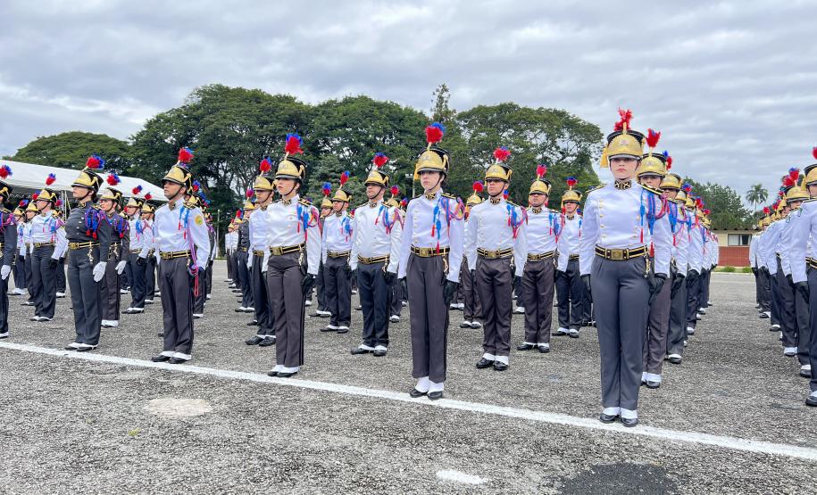 Polícia Militar do Paraná realiza solenidade de entrega do Espadim Tiradentes na Academia do Guatupê